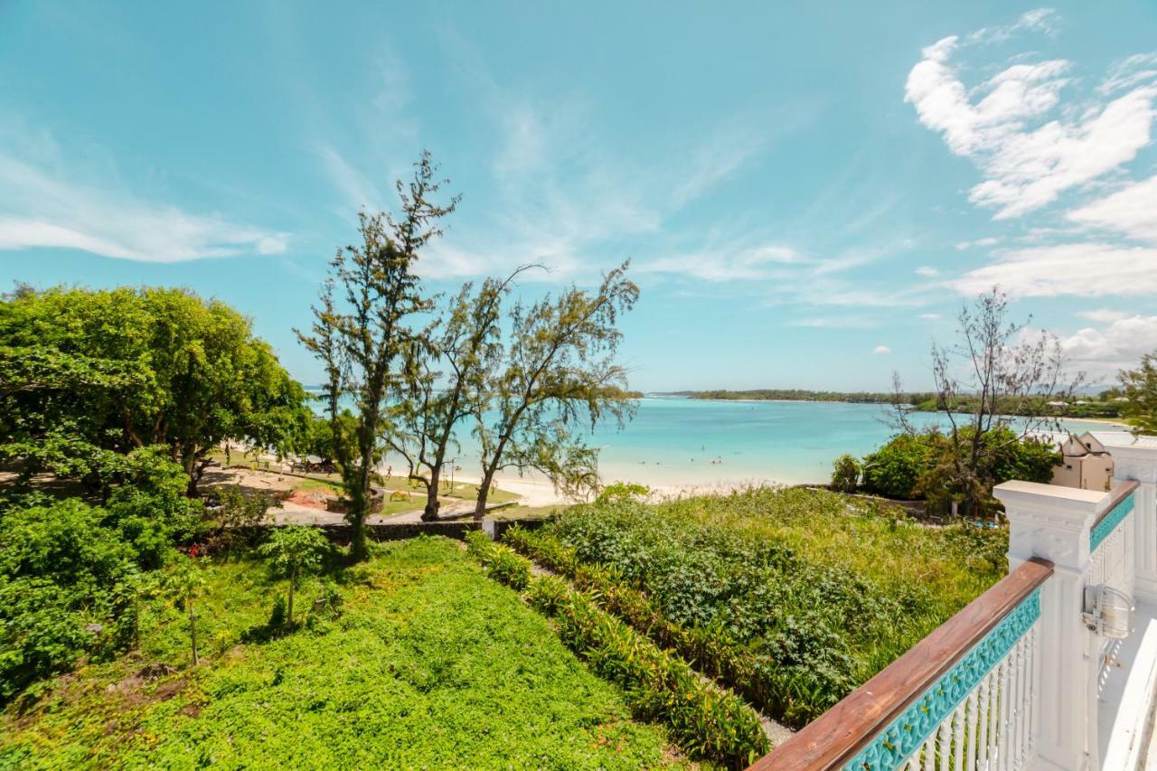 Villa Bella Charming Beachfront Guesthouse Блу-Бей Екстер'єр фото