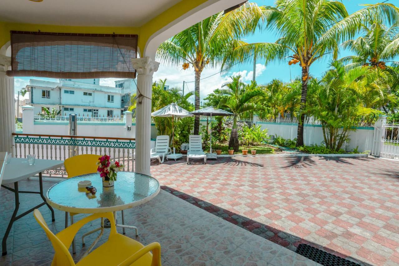 Villa Bella Charming Beachfront Guesthouse Блу-Бей Екстер'єр фото